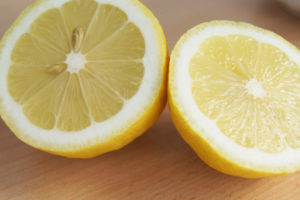 Natürliches Zitronenaroma selbst gemacht